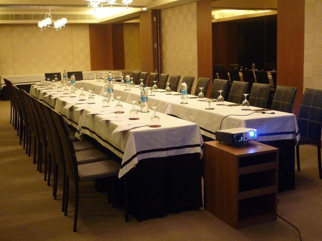 Udman Hotel Panchshila Park Neu-Delhi Einrichtungen foto